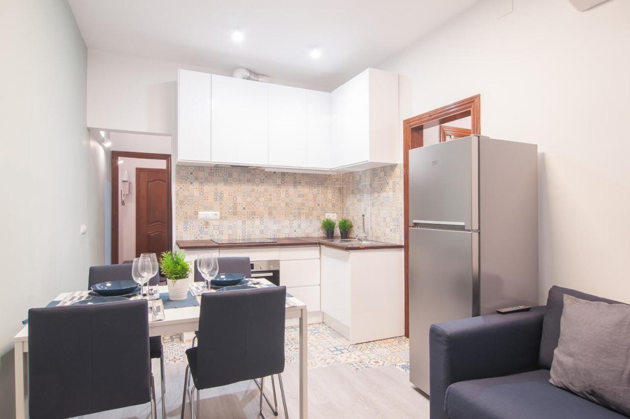 Db Nice Apartment Sagrada Familia Барселона Екстериор снимка